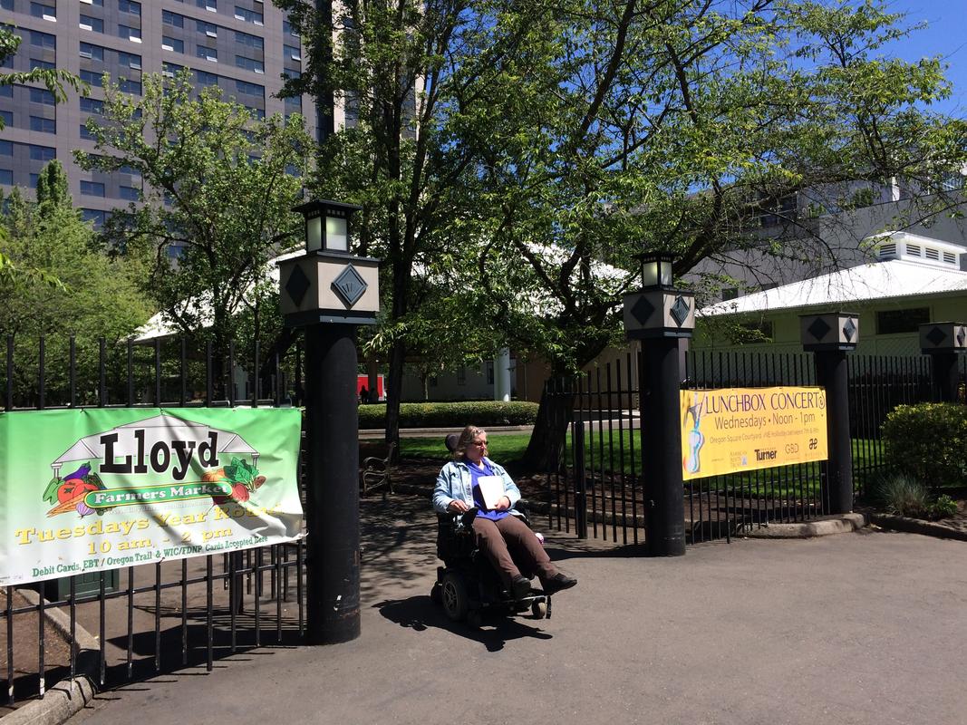 photo of Lloyd District farmers market