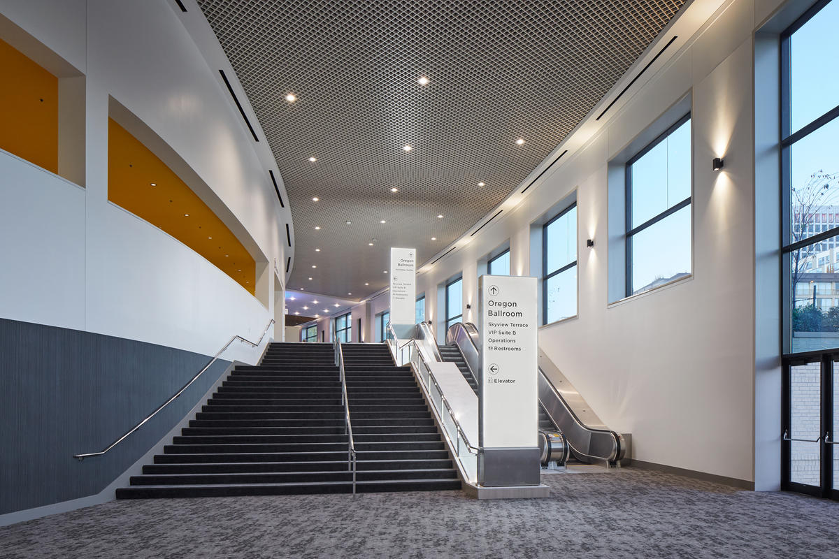 MLK Lobby looking towards the Oregon Ballroom at the Oregon Convention Center