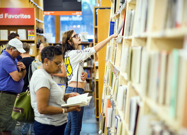 photo of people browsing at Powell's Books