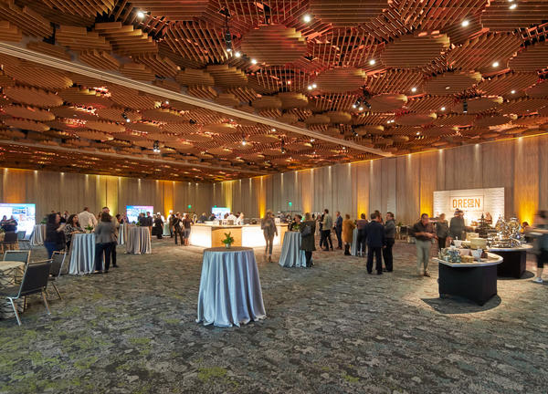 The Oregon Ballroom at the Oregon Convention Center 02