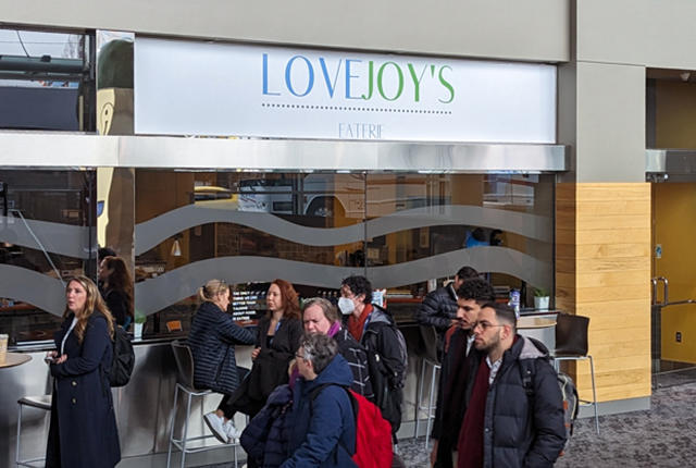 Photos of Lovejoy's Eaterie at the Oregon Convention Center